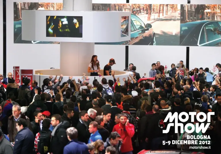 Ambient Media promuove Motorshow 2012 e partecipa con installazioni dedicate — foto 2