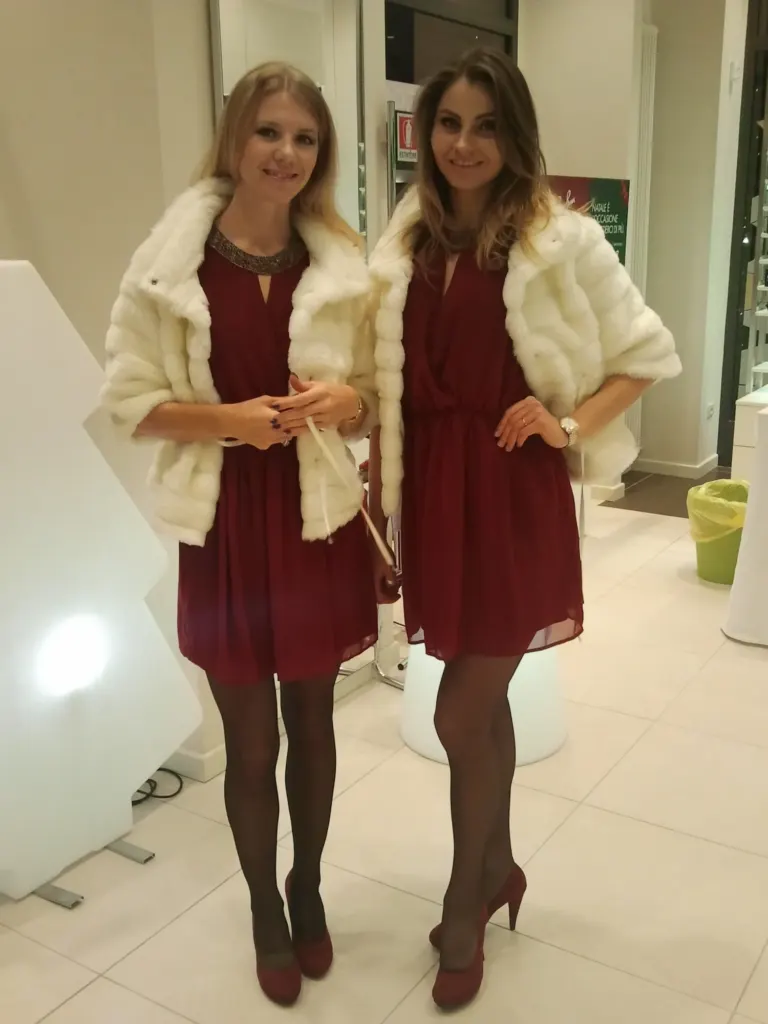 Ambient Media fornisce promoter e modelle per l'inaugurazione del nuovo store Salmoiraghi & Viganò a Milano — foto 14