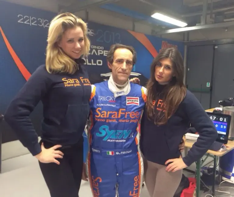 Sara Assicurazioni al Monza Rally Show con le cartoline e le modelle Ambient Media — foto 6
