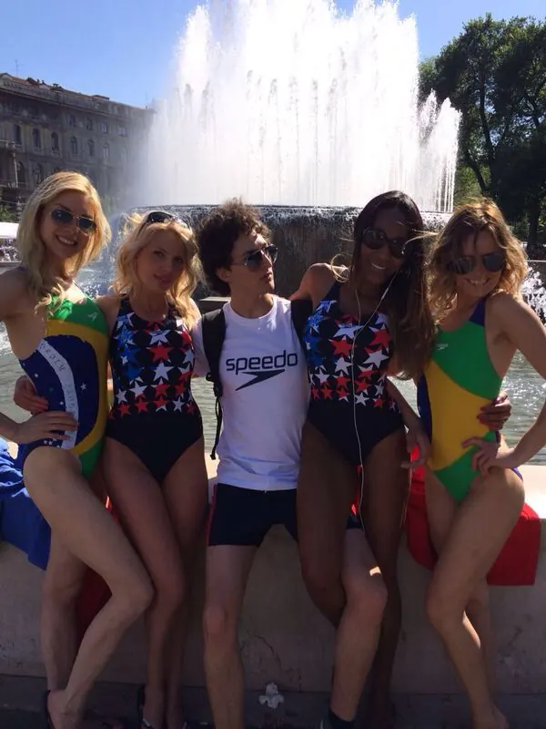 Speedo (s)veste Milano con Ambient Media — foto 10