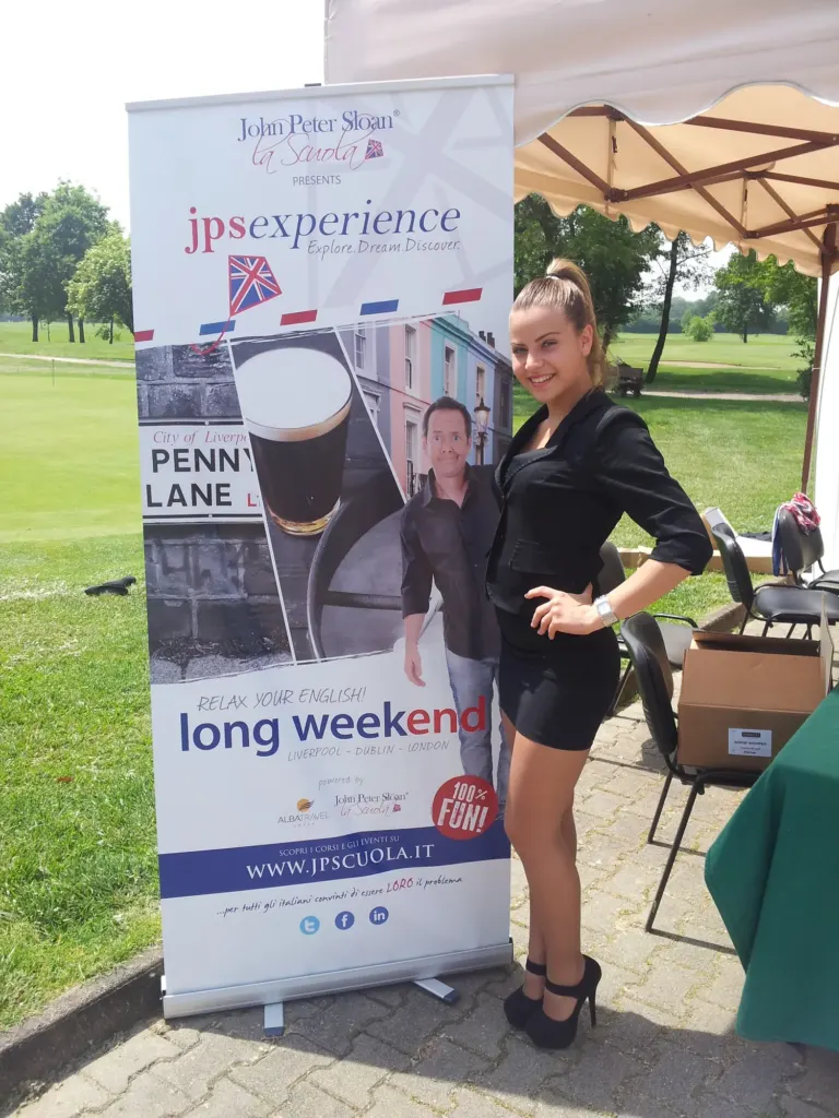 John Peter Sloan La scuola, al Golf Club Ambrosiano con le hostess di Ambient Media — foto 9