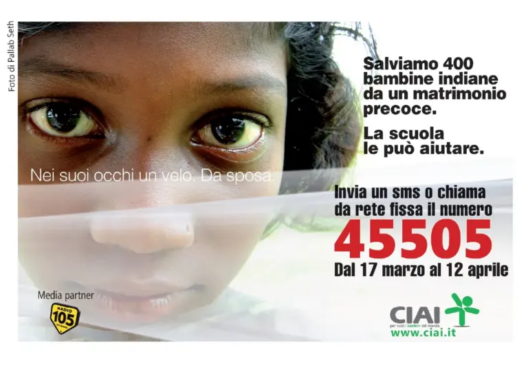 La campagna sms solidale di CIAI sulle cartoline Ambient Media — foto 1