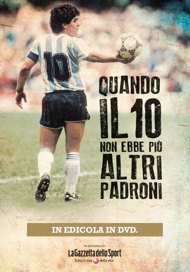 Maradona Non sarà mai un uomo comune. L'opera in dvd della Gazzetta dello Sport in comunicazione con le cartoline Ambient Media — foto 1