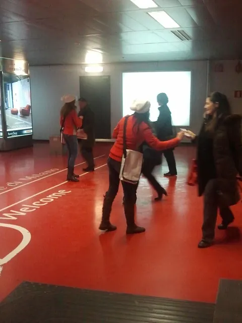 Austria Turismo distribuisce le cartoline in BIT con Ambient Media — foto 6