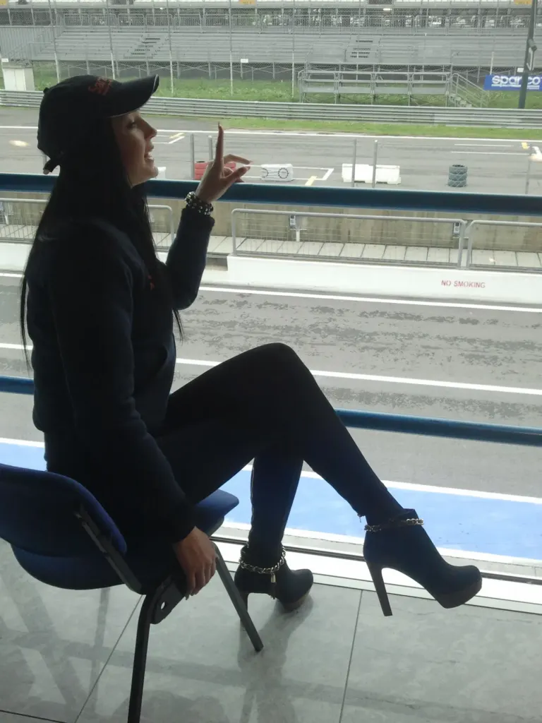 Sara Assicurazioni al Monza Rally Show con le cartoline e le modelle Ambient Media — foto 28