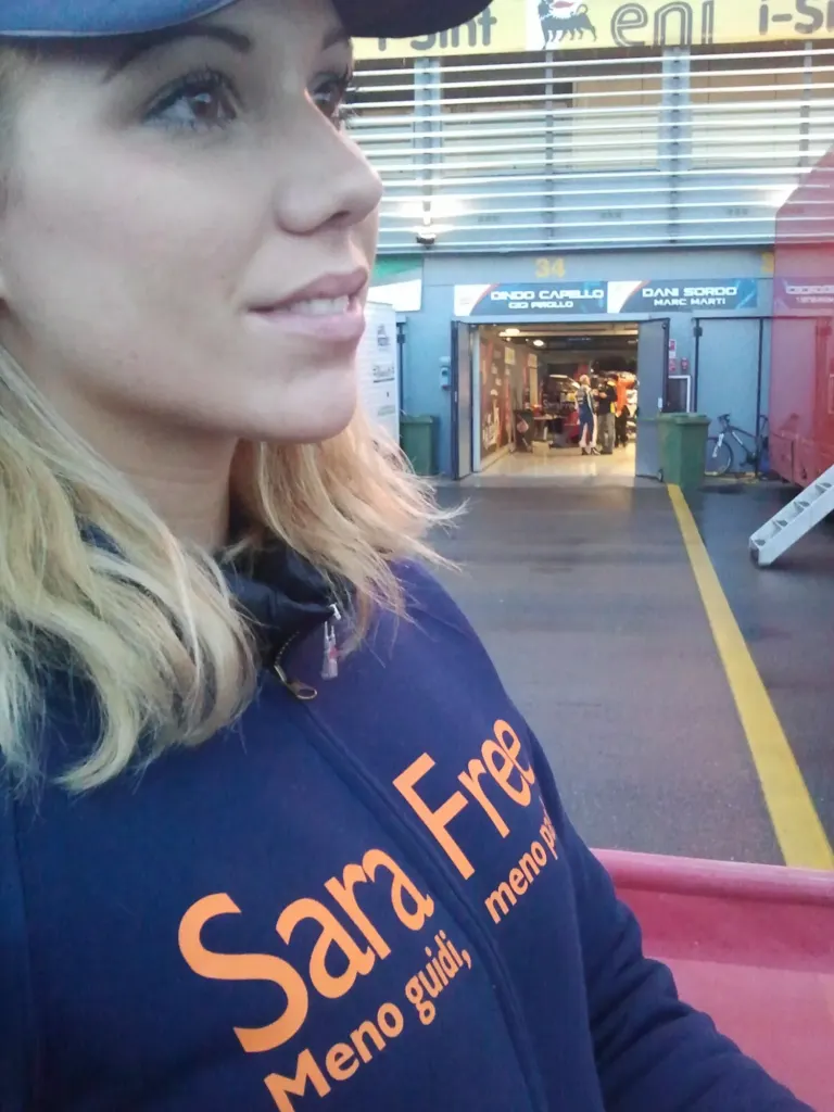 Sara Assicurazioni al Monza Rally Show con le cartoline e le modelle Ambient Media — foto 26