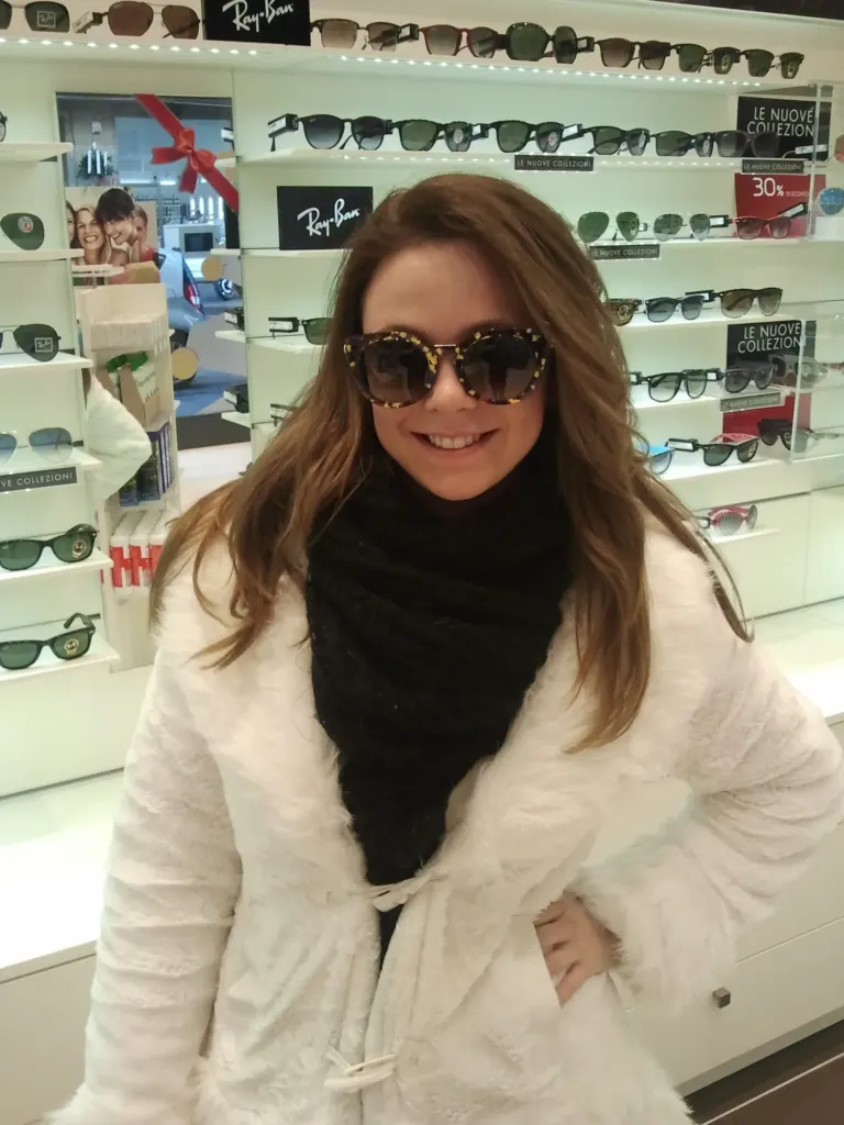 Ambient Media fornisce promoter e modelle per l'inaugurazione del nuovo store Salmoiraghi & Viganò a Milano — foto 10
