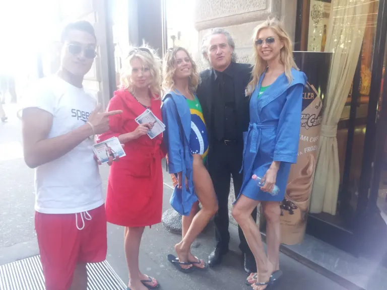Speedo (s)veste Milano con Ambient Media — foto 53
